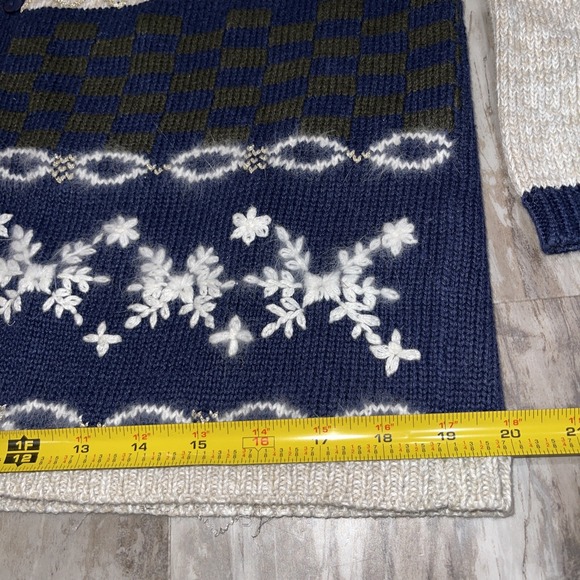 VTG Chelsea Campbell Charter Club Christmas Tree Sweater Cardigan Blue Tan Med - Picture 7 of 8
